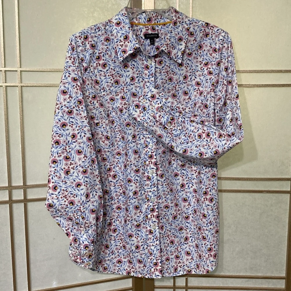 Beautiful floral print, button front, long sleeve shirt, Talbots, Women’s size M - Picture 2 of 9